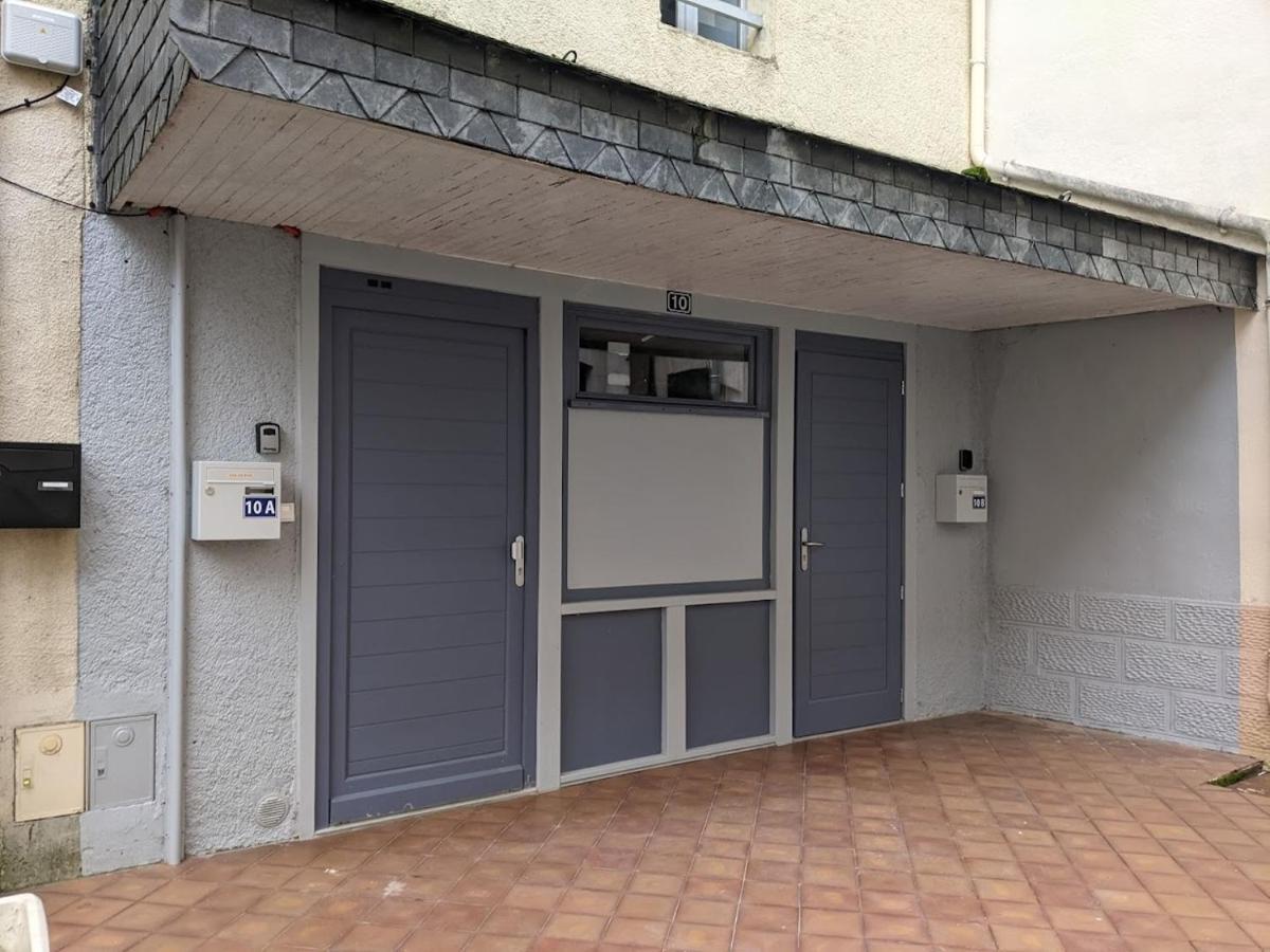 Duplex Plein Centre Ville 10B Malestroit Bagian luar foto